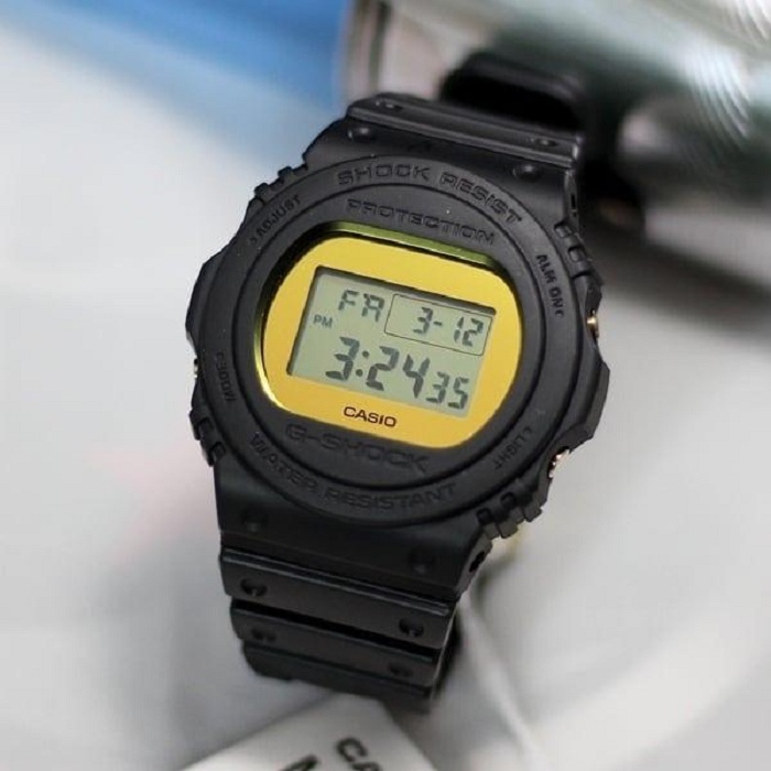 ساعت مچی کاسیو مدل DW-5700BBMB-1DR